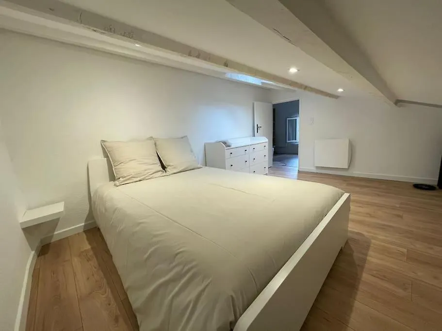 Appartamento Duplex Sous Les Toits Riez 0*,  Francia